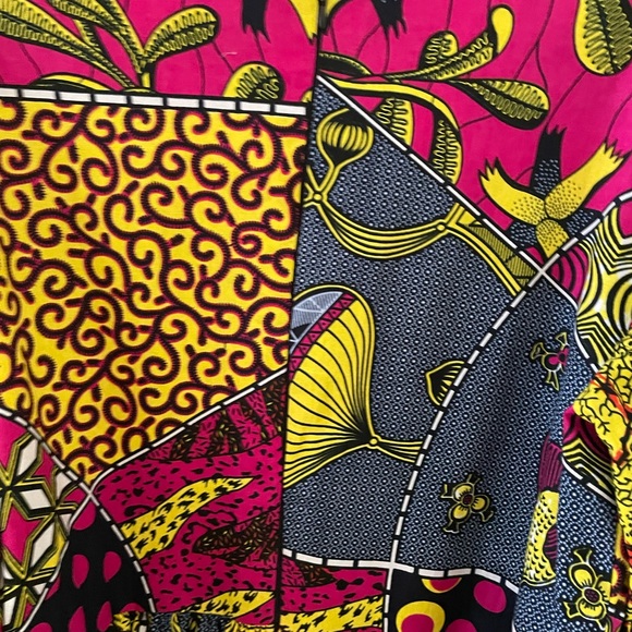 Dress/African - Picture 4 of 16